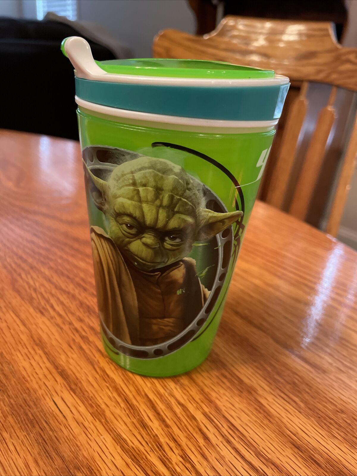Snackeez Disney’s Star Wars Yoda 2-in-1 Snack & Drink Cup No Straw  8oz