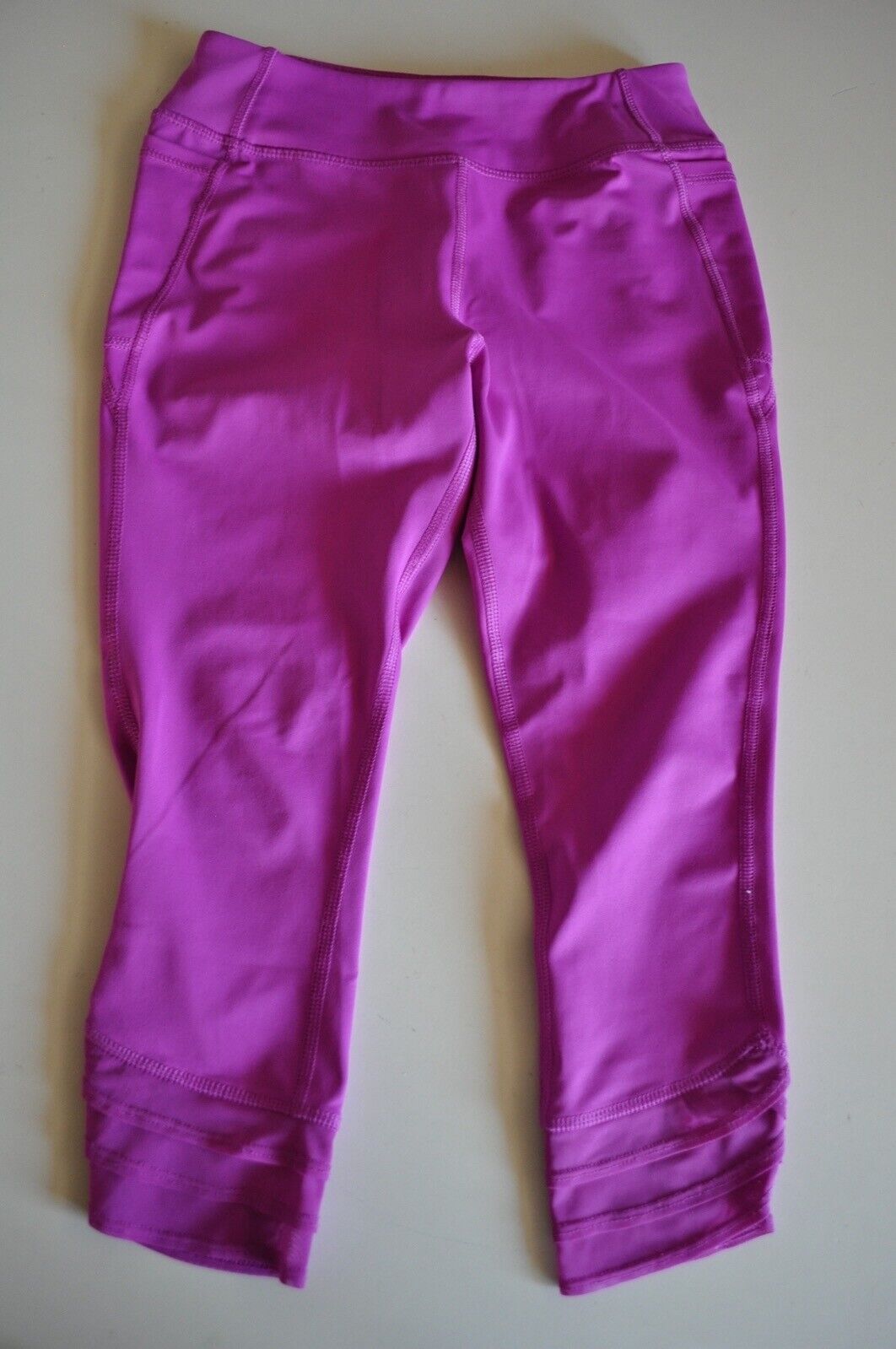 Avia Girls Capri Leggings Purple Size 10-12 Large