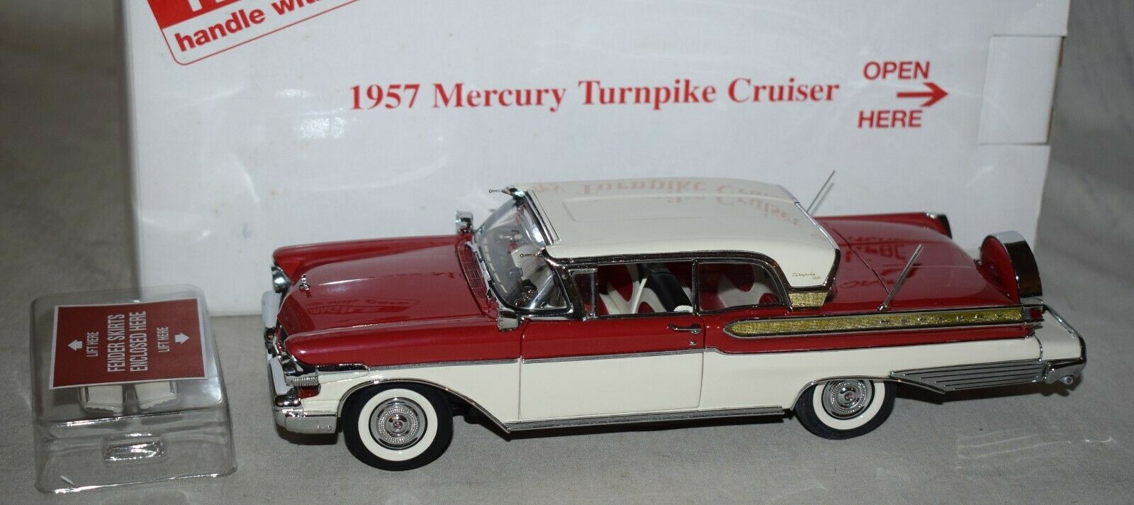 Danbury Mint 1957 Mercury Turnpike Cruiser - Red - 1:24 Scale Diecast In Box