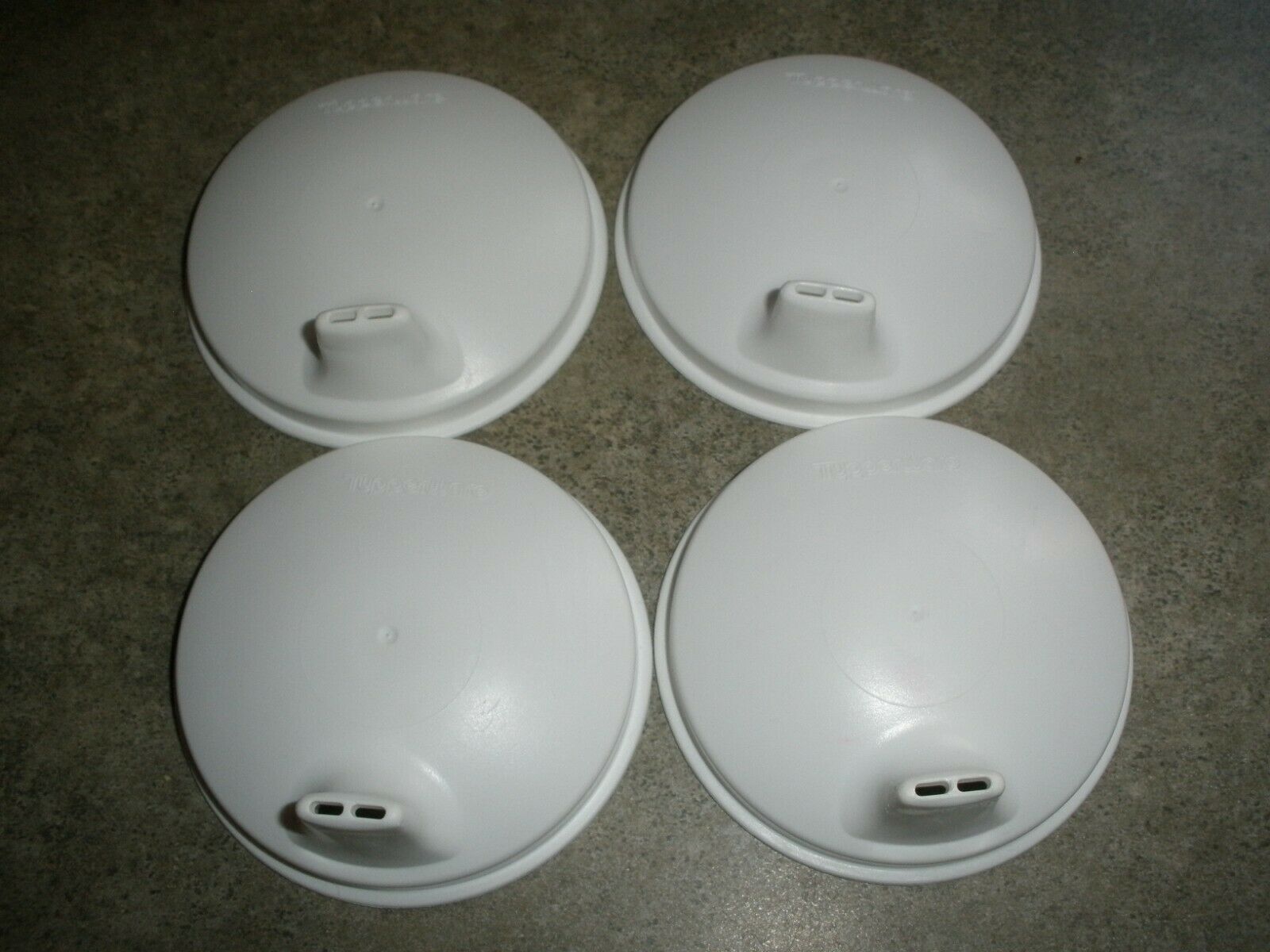 Tupperware Set Of 4 Sip Sippy Seals For 7 Oz Bell Tumblers Domed Sipper Lids
