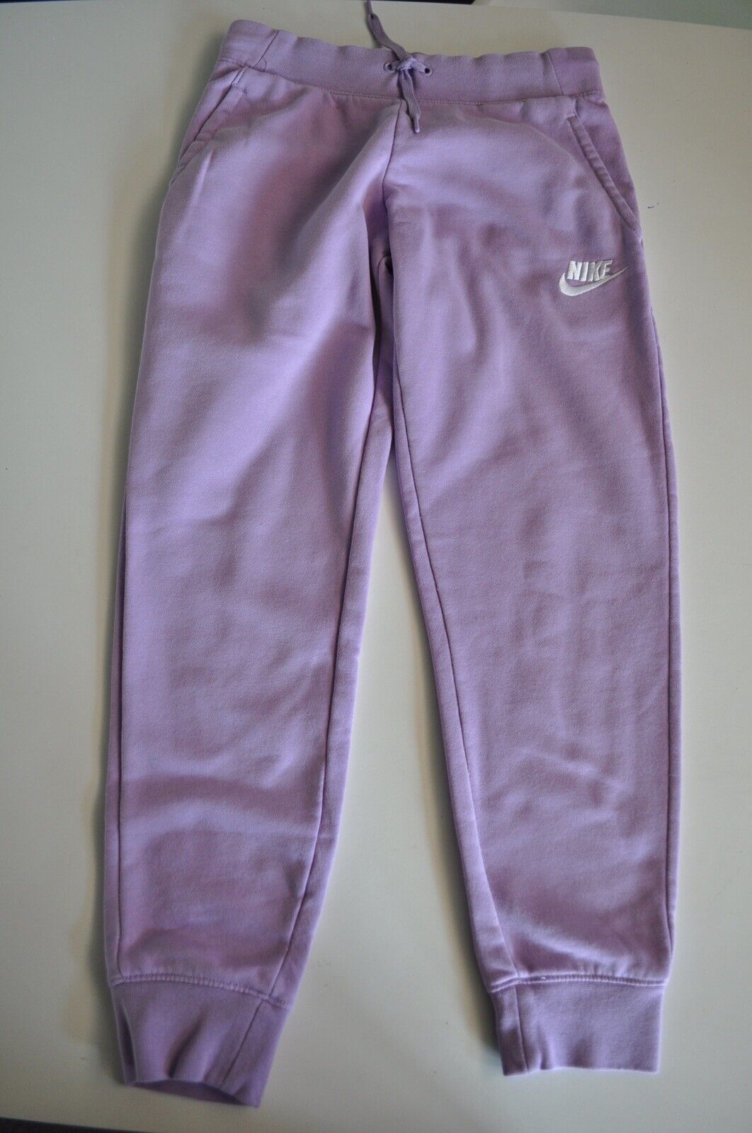 Nike Girls Youth Size Medium Purple Sweatpants Standard Fit